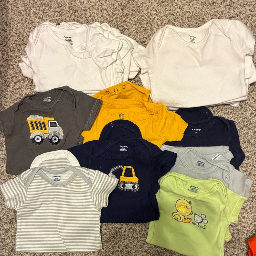 Lot Baby Boy Onesies 0-3 Month
